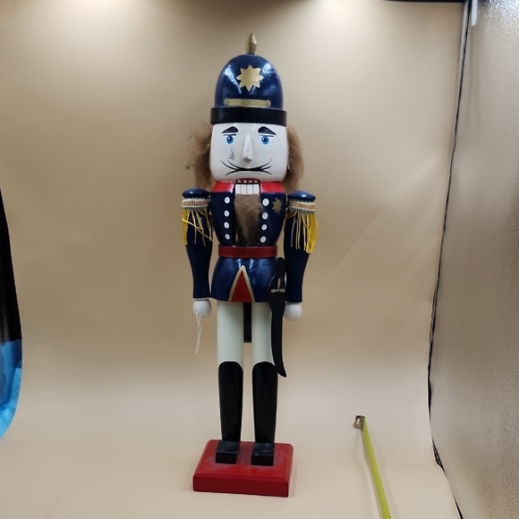 Colorful Nutcracker Soldier Figurine 20 inches tall - Picture 1 of 7